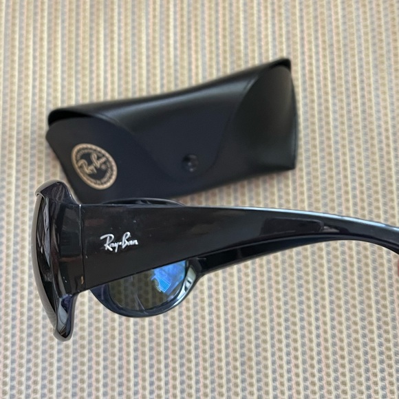 Ray Ban Sunglasses - Picture 3 of 3